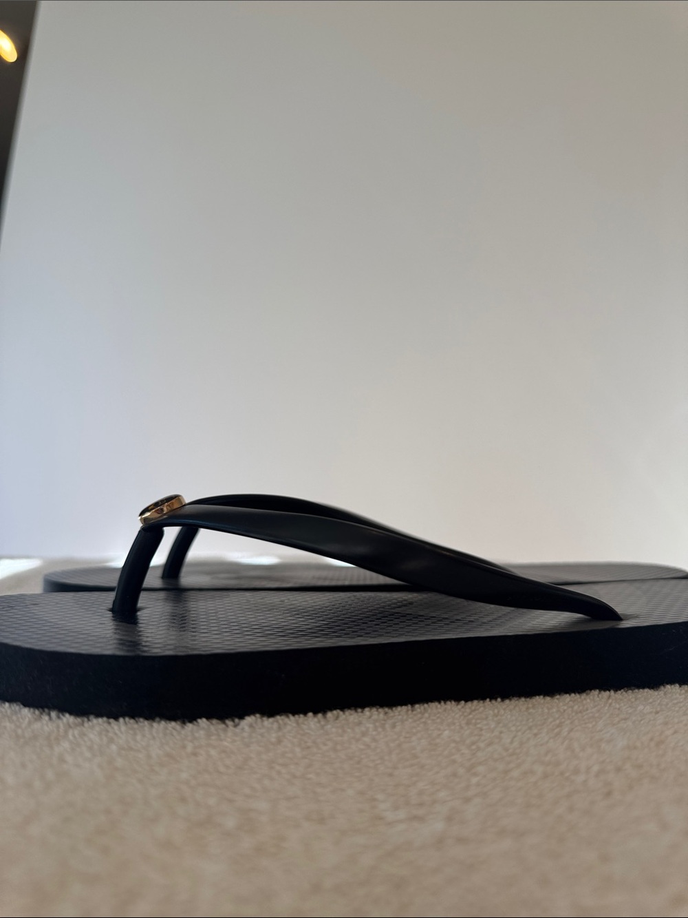 Tory Burch NWOT Black and Gray Logo Flip Flops Women’s 8 - Picture 9 of 11